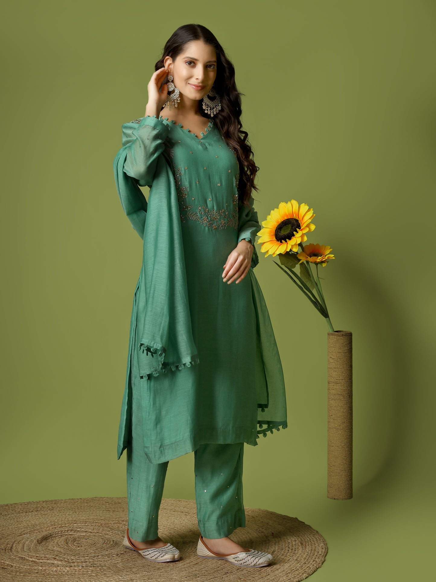 PHOOLWARI PISTA SUIT