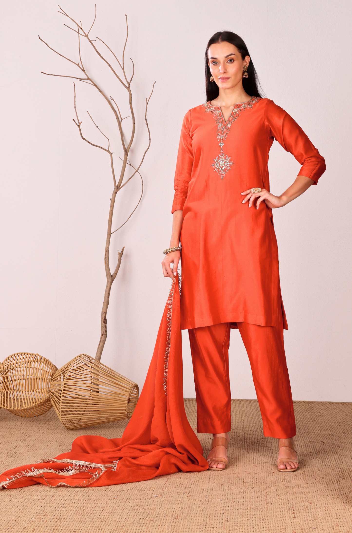 INAYA STAIGHT SUIT
