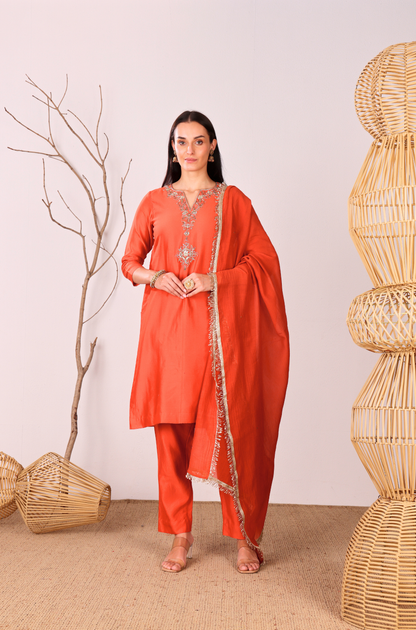 INAYA STAIGHT SUIT