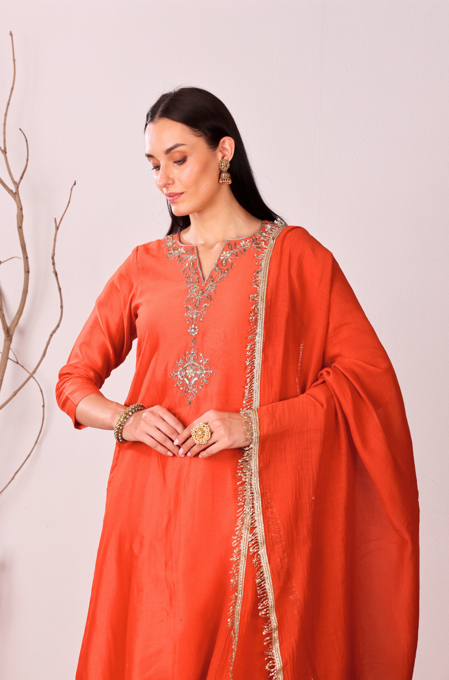 INAYA STAIGHT SUIT