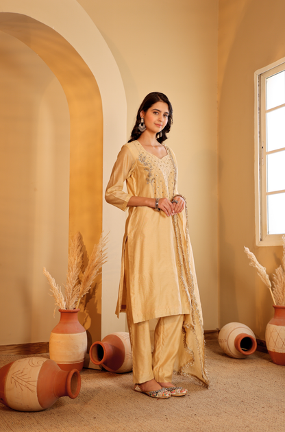 Haniya Straight Set