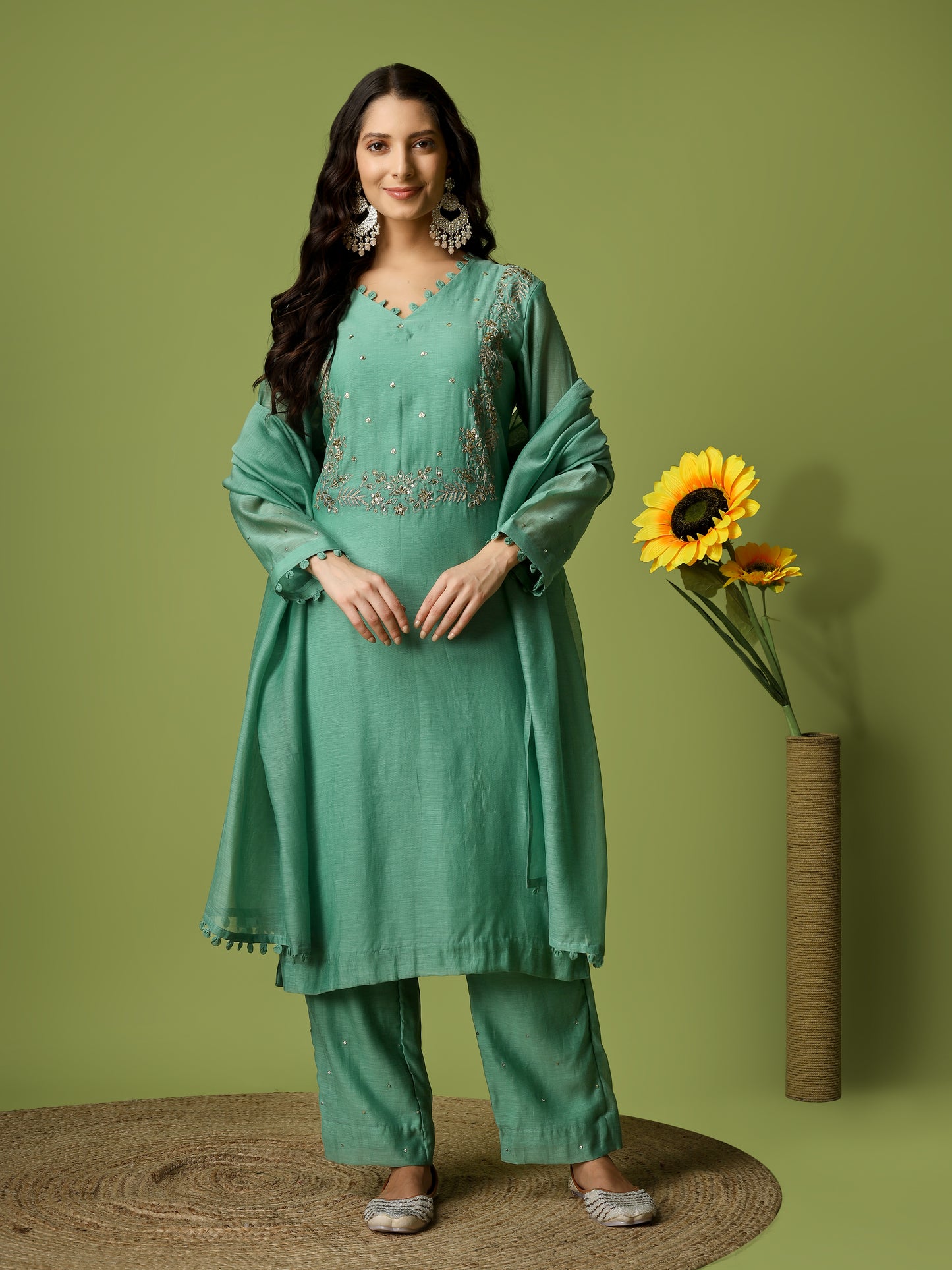 PHOOLWARI PISTA SUIT