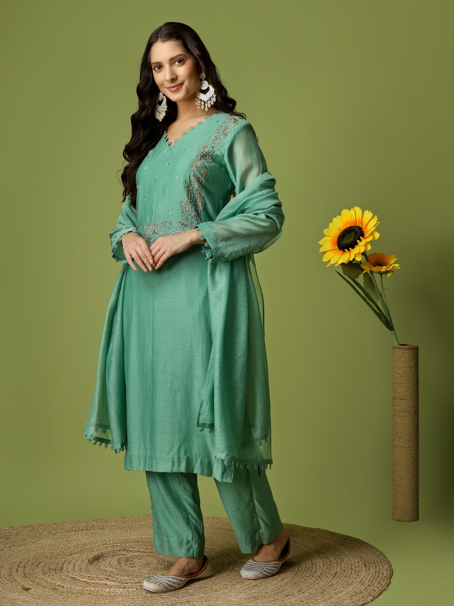 PHOOLWARI PISTA SUIT