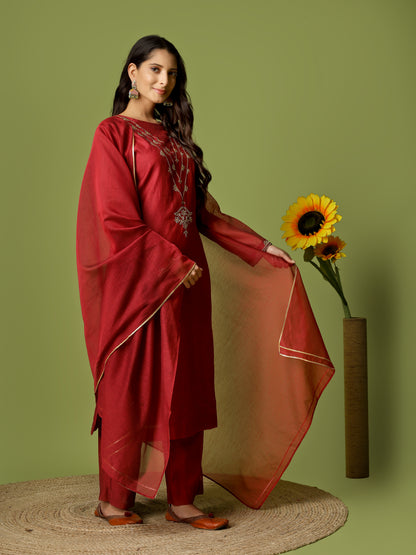 RIWAAYAT MAROON SUIT