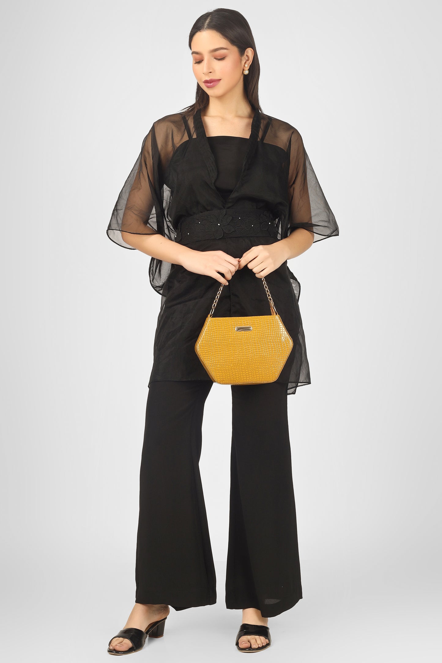 MAGNOLIA BLACK KAFTAN SET